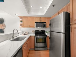 2550 Oak Rd. 108, Walnut Creek CA 94597