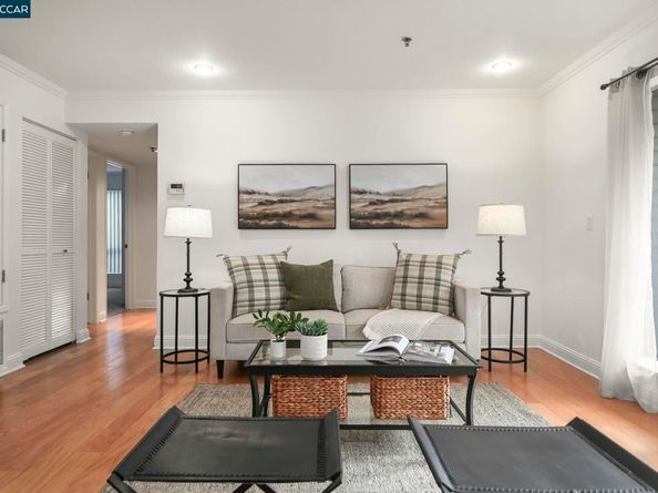 2550 Oak Rd. 108, Walnut Creek CA 94597