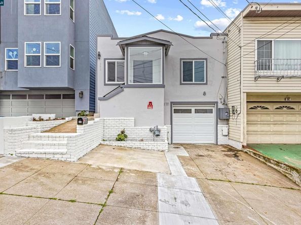 390 Guttenberg St, Daly City CA 94014