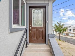 390 Guttenberg St, Daly City CA 94014