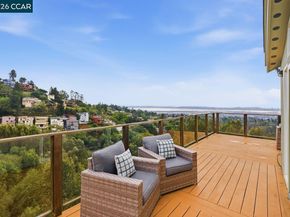 7075 Elverton Dr, Oakland CA 94611