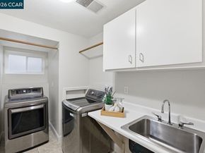 7075 Elverton Dr, Oakland CA 94611