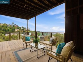 7075 Elverton Dr, Oakland CA 94611