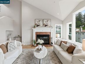 7075 Elverton Dr, Oakland CA 94611