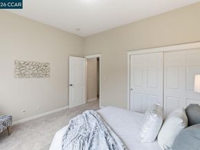 7075 Elverton Dr, Oakland CA 94611