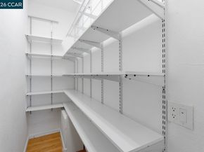 7075 Elverton Dr, Oakland CA 94611