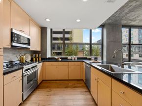 311 2nd St 311, Oakland CA 94607