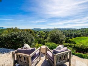 33 Deer Trail, Lafayette CA 94549