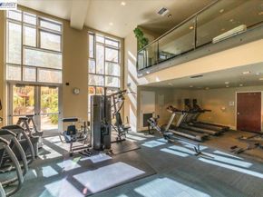 809 Clay St, Oakland CA 94607