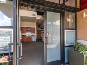 809 Clay St, Oakland CA 94607