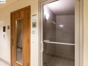 809 Clay St, Oakland CA 94607