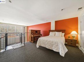 809 Clay St, Oakland CA 94607