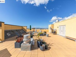 809 Clay St, Oakland CA 94607