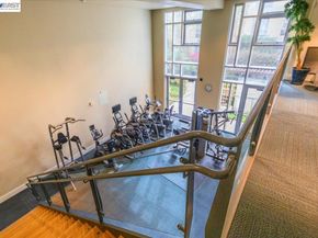 809 Clay St, Oakland CA 94607