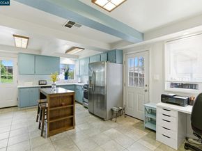 9 Morello Heights Dr, Martinez CA 94553