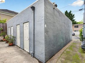 6386 Dana St, Oakland CA 94609
