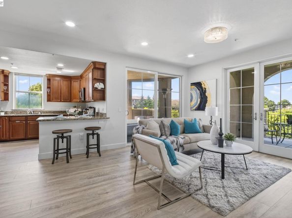 600 S Abel St 214, Milpitas CA 95035