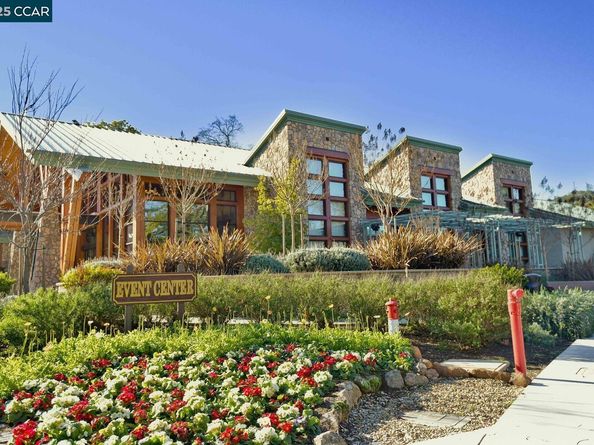 1501 Skycrest Dr 3, Walnut Creek CA 94595