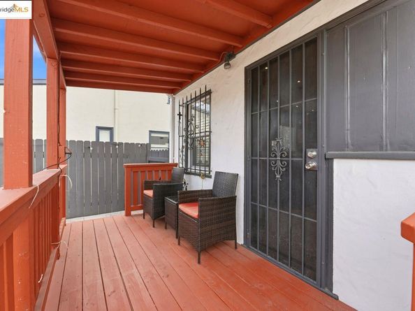 5230 Hillen Dr, Oakland CA 94619