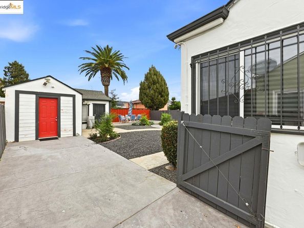 5230 Hillen Dr, Oakland CA 94619