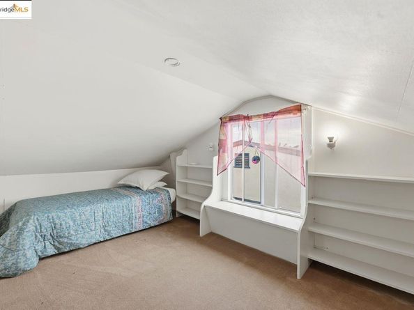 5230 Hillen Dr, Oakland CA 94619