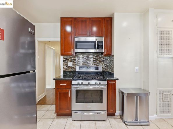 5230 Hillen Dr, Oakland CA 94619