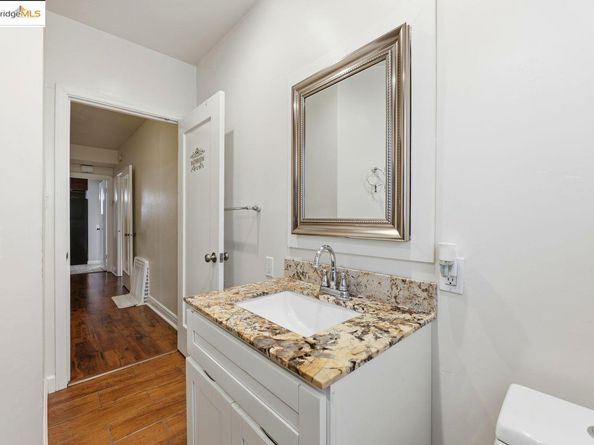 5230 Hillen Dr, Oakland CA 94619