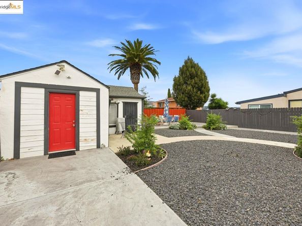 5230 Hillen Dr, Oakland CA 94619