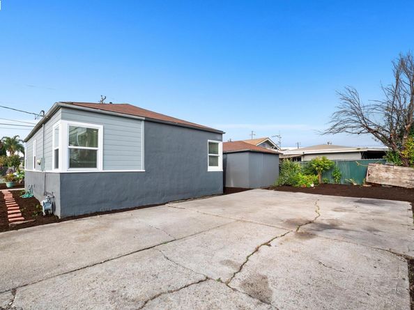 9028 A St, Oakland CA 94603