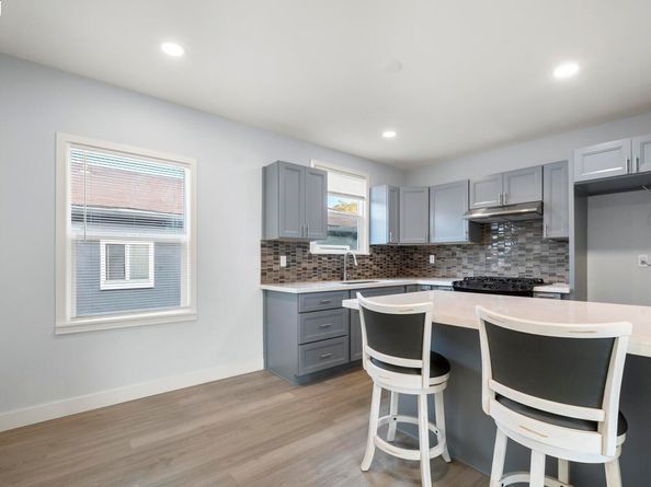 9028 A St, Oakland CA 94603