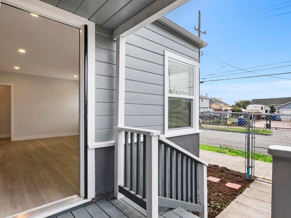 9028 A St, Oakland CA 94603