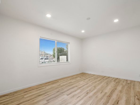 9028 A St, Oakland CA 94603