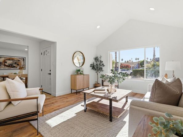 240 Carmelita Pl, Fremont CA 94539