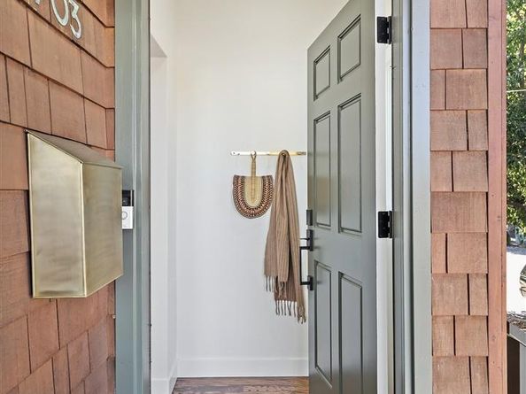 2703 Mathews St, Berkeley CA 94702