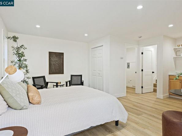 2703 Mathews St, Berkeley CA 94702