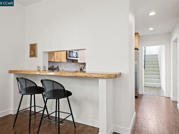 2703 Mathews St, Berkeley CA 94702