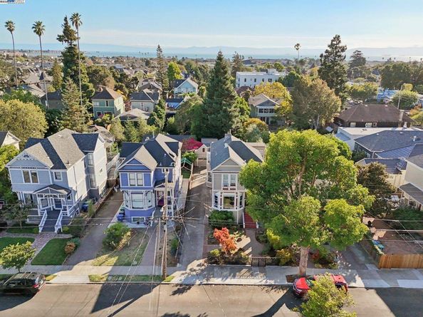 1812 San Antonio Avenue, Alameda CA 94501