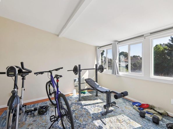 1812 San Antonio Avenue, Alameda CA 94501