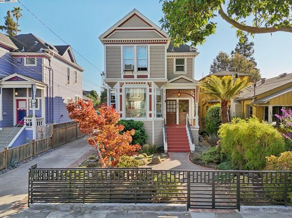 1812 San Antonio Avenue, Alameda CA 94501