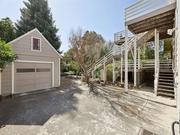 1812 San Antonio Avenue, Alameda CA 94501