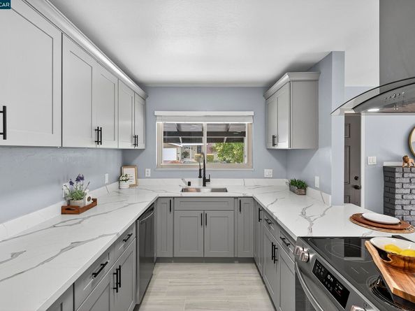 2615 Henry Ave, Pinole CA 94564