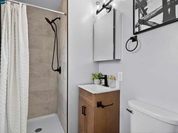 2615 Henry Ave, Pinole CA 94564