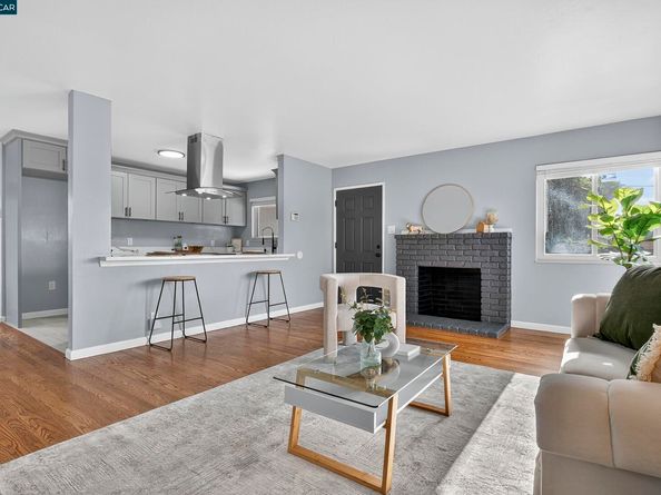 2615 Henry Ave, Pinole CA 94564