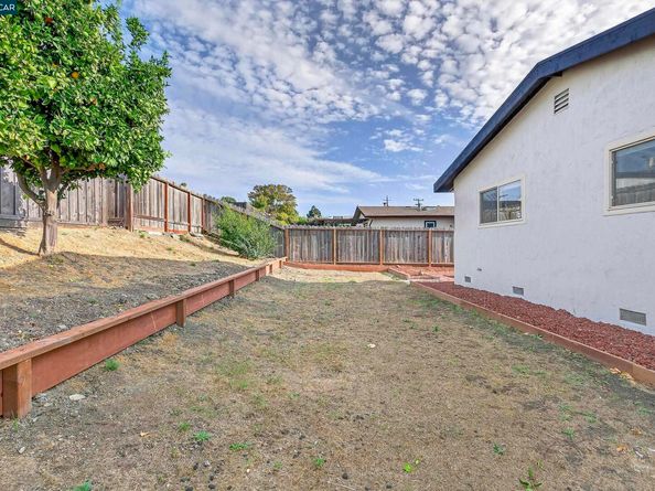 2615 Henry Ave, Pinole CA 94564
