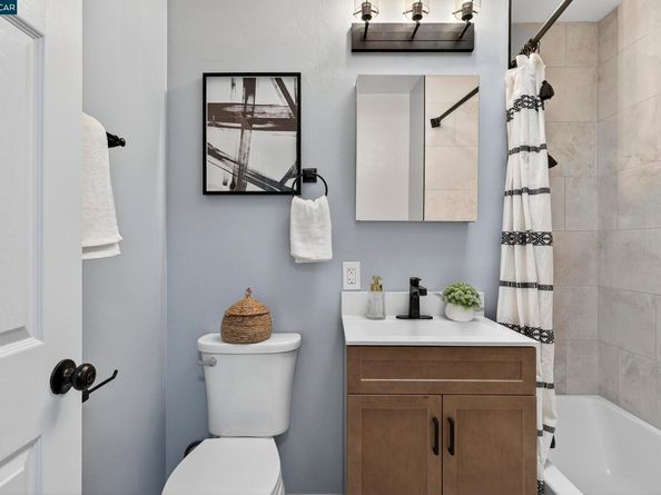 2615 Henry Ave, Pinole CA 94564