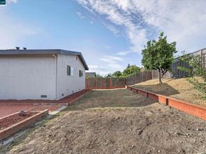 2615 Henry Ave, Pinole CA 94564