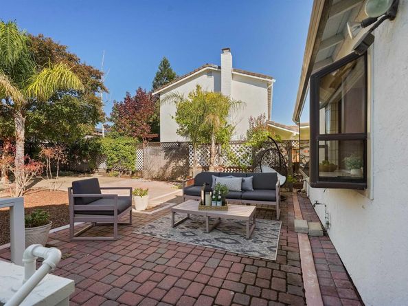 526 Malbec Ct, Pleasanton CA 94566