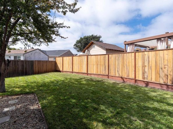 10906 Reposo Dr, Oakland CA 94603