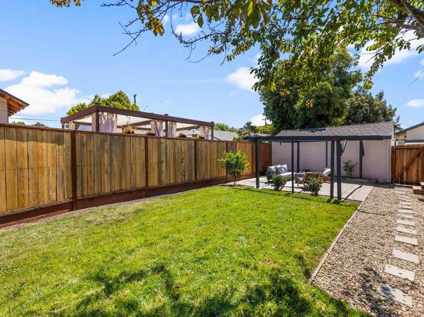 10906 Reposo Dr, Oakland CA 94603