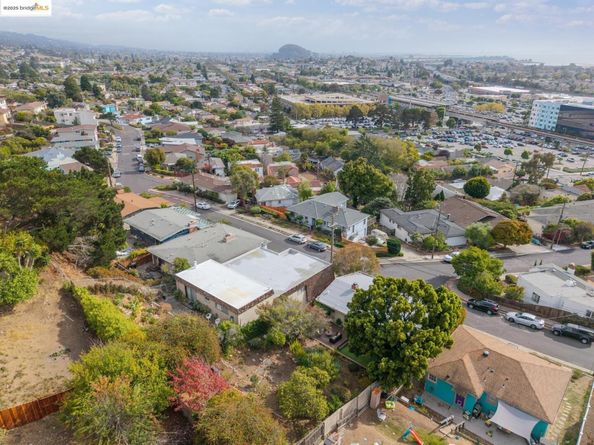 6445 Hagen Blvd, El Cerrito CA 94530